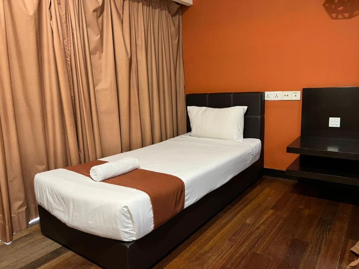 Raintree Resort Suites Petaling Jaya Exterior photo