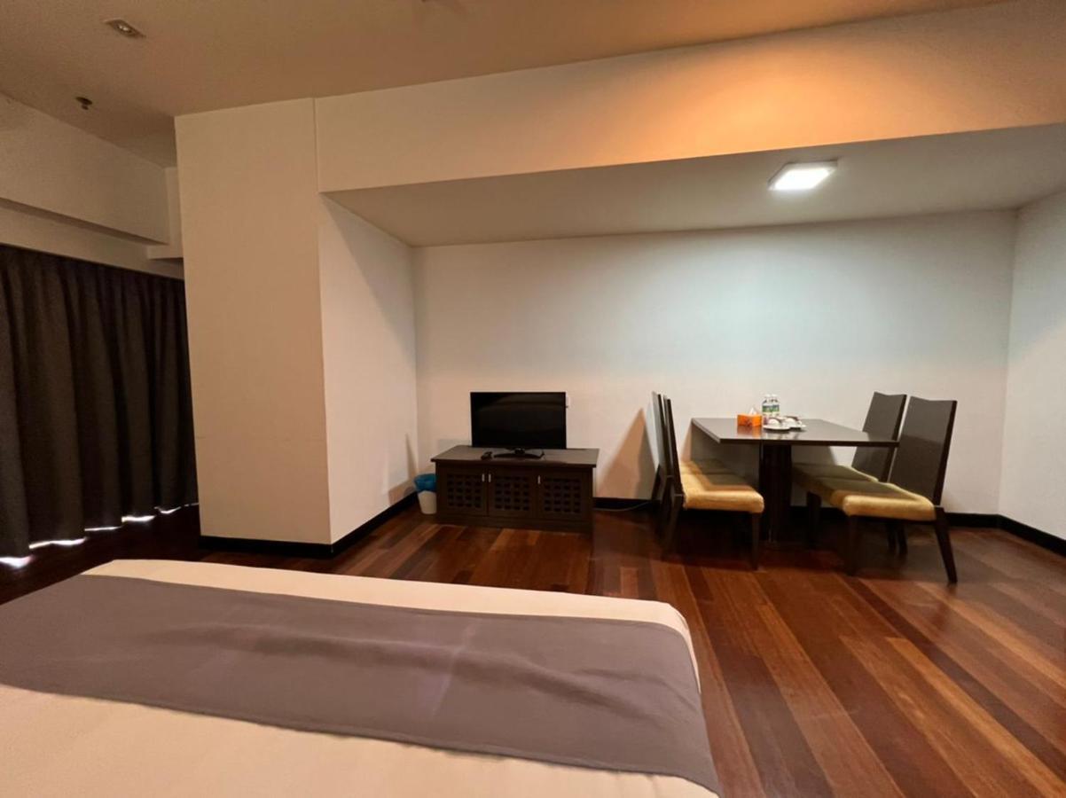 Raintree Resort Suites Petaling Jaya Exterior photo
